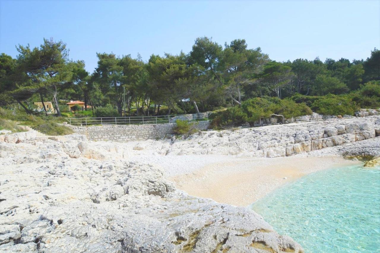 Elegant Apartment Iris Mali Lošinj Zewnętrze zdjęcie